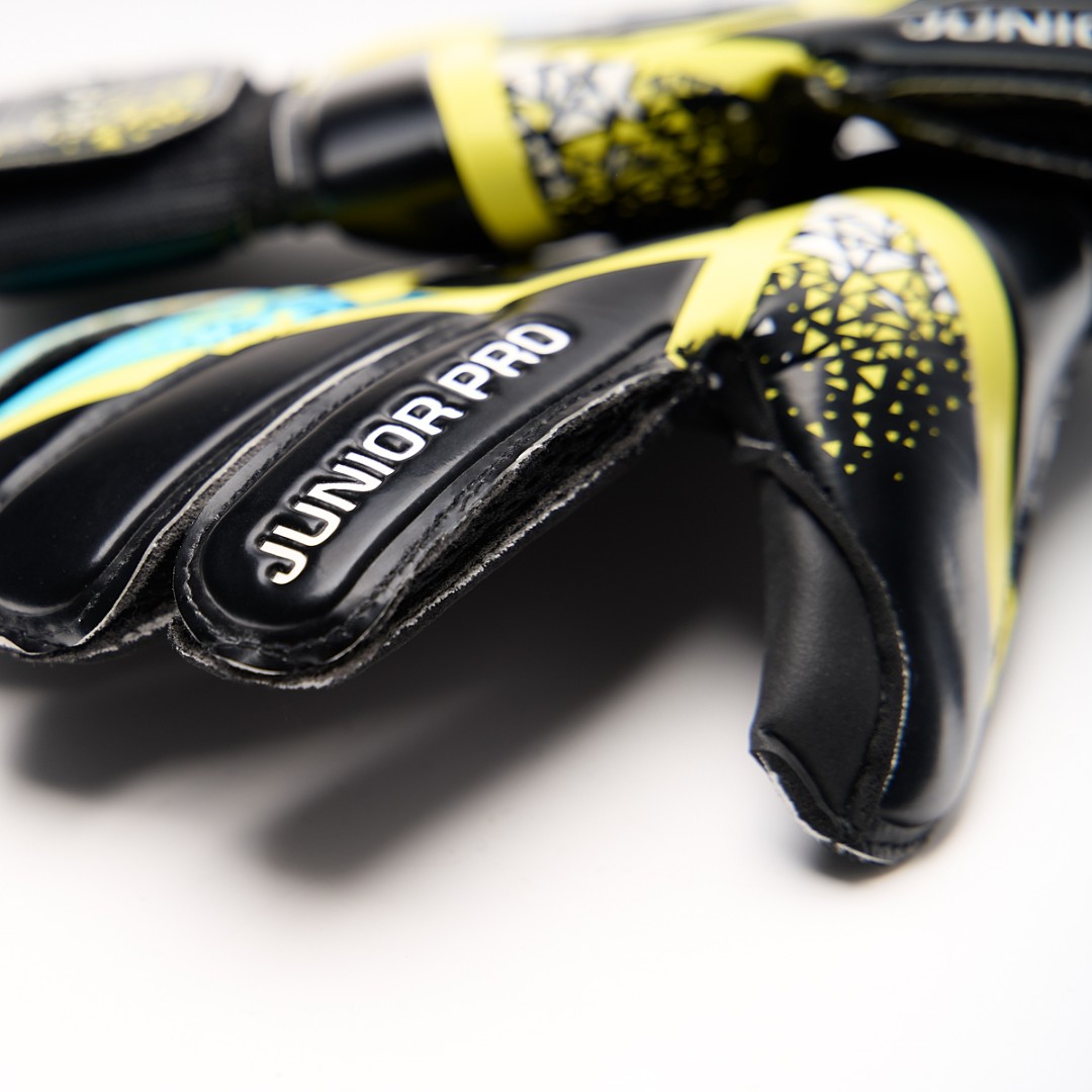 TORRES Junior PRO_4
