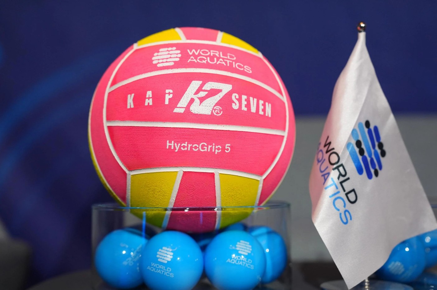world-aquatics-signature-ball-size-4-3