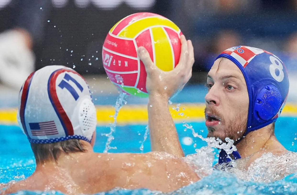 world-aquatics-signature-ball-size-5-3